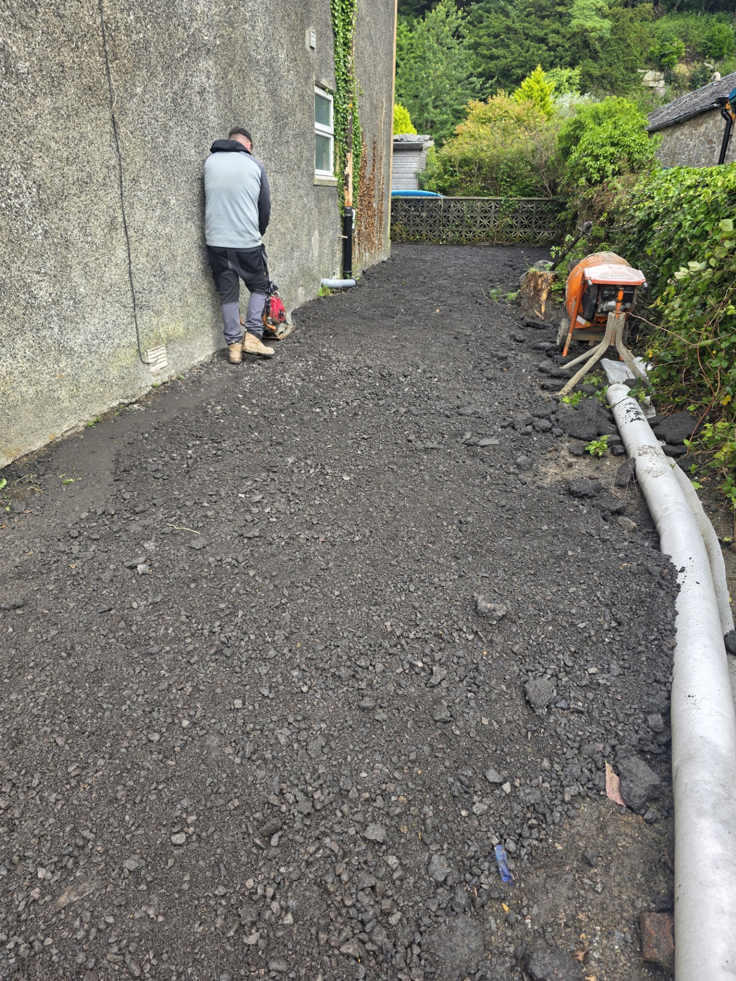Slabbing and patio (Kilkreggan)
